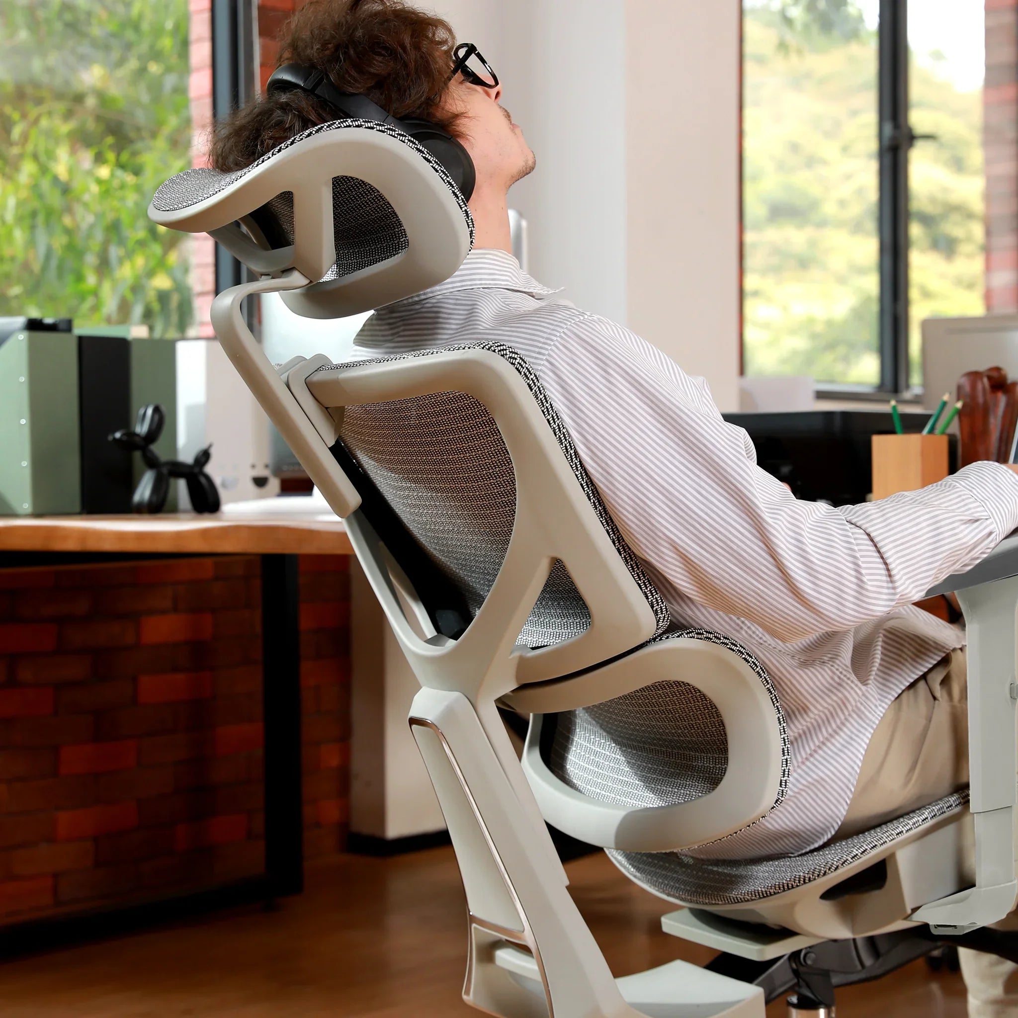 CabBase C1 Pro Grey Mesh Ergonomic Chair