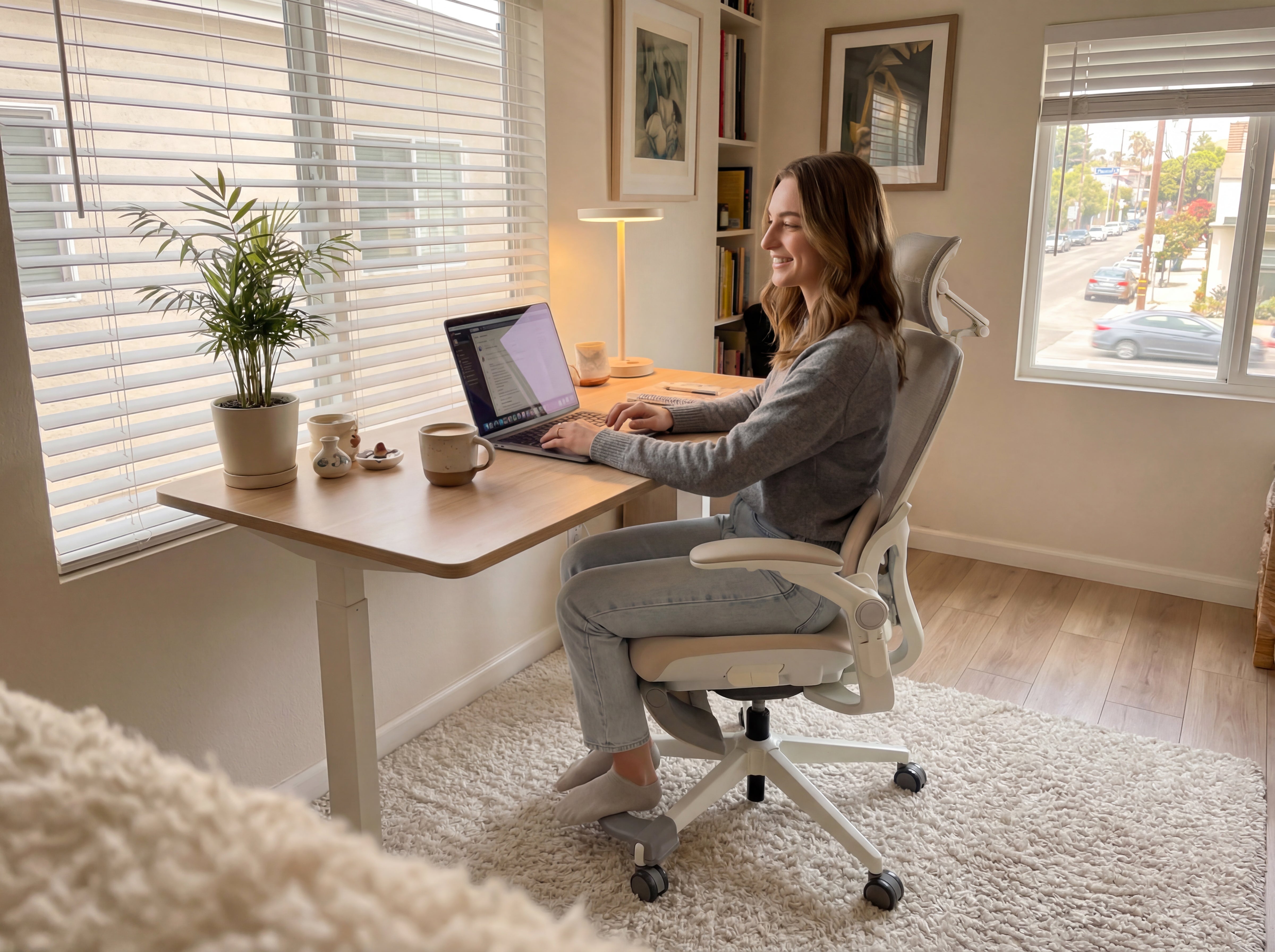 Why So Many Women Feel Uncomfortable in Office Chairs — Even “Ergonomic” Ones