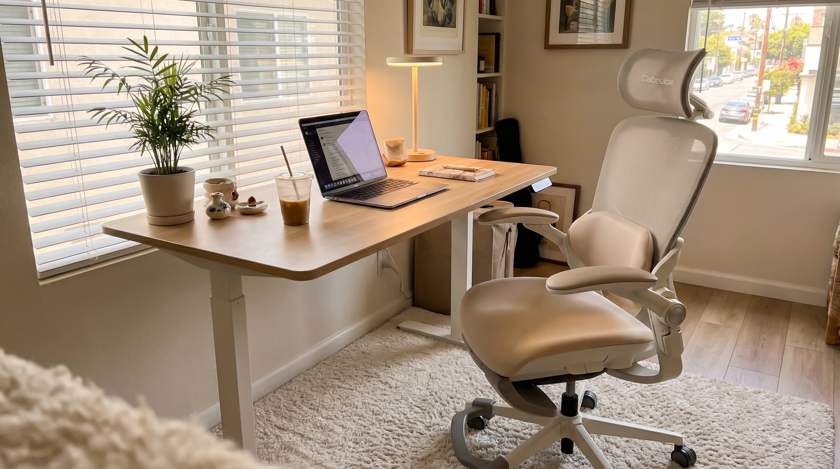 Which Office Chair Material Is Best for Prolonged Sitting: Mesh, Genuine Leather, or Memory Foam?