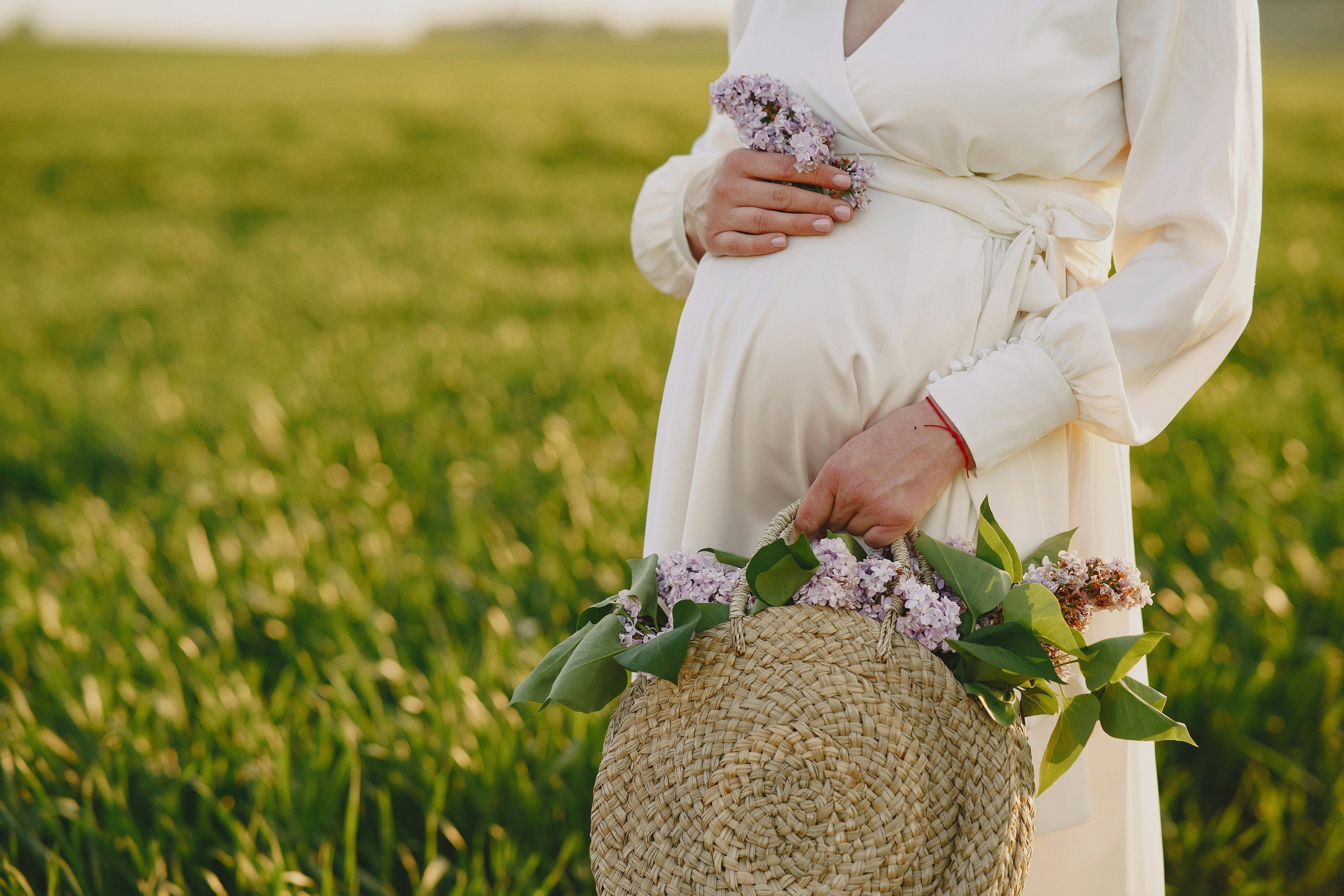 Comfortable Work for Expecting Moms: Ergonomic Chair Guide